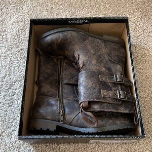 Massini faux suede combat boots!